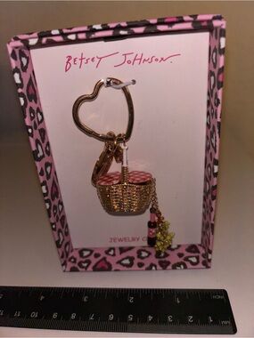 Betsey Johnson Picnic Basket Bag Charm Keychain NIB